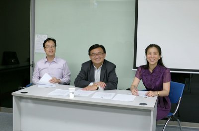 Committee members at the head table.JPG