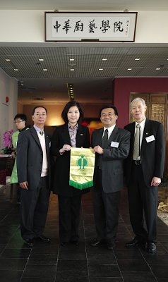 P1040825.jpg